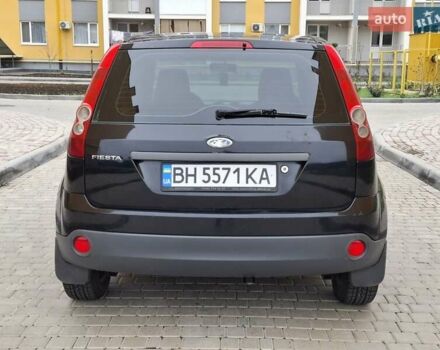 Черный Форд Фиеста, объемом двигателя 1.39 л и пробегом 220 тыс. км за 3800 $, фото 5 на Automoto.ua