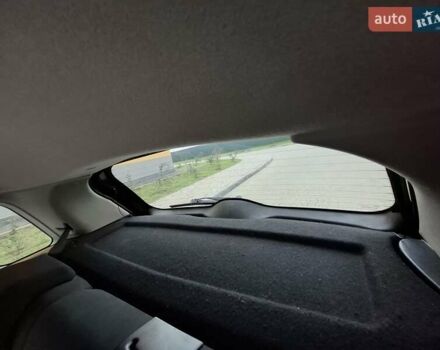 Черный Форд Фиеста, объемом двигателя 1.39 л и пробегом 220 тыс. км за 3800 $, фото 24 на Automoto.ua