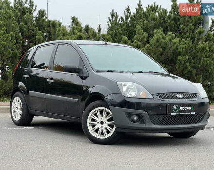 Черный Форд Фиеста, объемом двигателя 1.3 л и пробегом 251 тыс. км за 3500 $, фото 3 на Automoto.ua