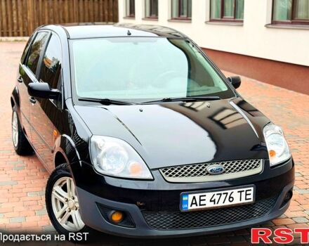 Черный Форд Фиеста, объемом двигателя 1.2 л и пробегом 160 тыс. км за 3999 $, фото 9 на Automoto.ua