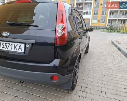 Черный Форд Фиеста, объемом двигателя 1.39 л и пробегом 220 тыс. км за 3800 $, фото 9 на Automoto.ua