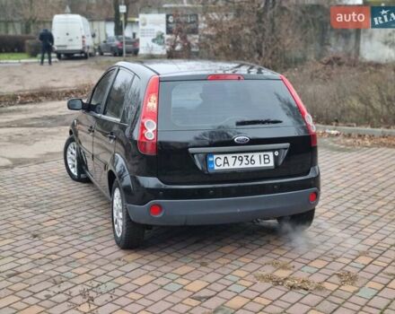 Черный Форд Фиеста, объемом двигателя 1.4 л и пробегом 233 тыс. км за 4650 $, фото 4 на Automoto.ua