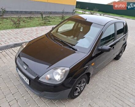 Черный Форд Фиеста, объемом двигателя 1.39 л и пробегом 220 тыс. км за 3800 $, фото 11 на Automoto.ua