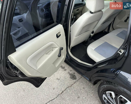 Черный Форд Фиеста, объемом двигателя 1.4 л и пробегом 145 тыс. км за 4000 $, фото 15 на Automoto.ua