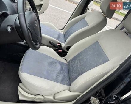 Черный Форд Фиеста, объемом двигателя 1.4 л и пробегом 145 тыс. км за 4350 $, фото 36 на Automoto.ua