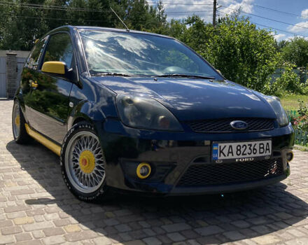 Черный Форд Фиеста, объемом двигателя 2 л и пробегом 138 тыс. км за 5500 $, фото 2 на Automoto.ua
