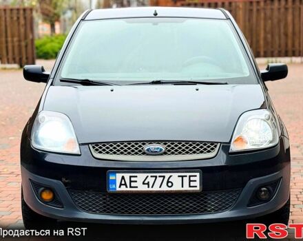 Черный Форд Фиеста, объемом двигателя 1.2 л и пробегом 160 тыс. км за 3999 $, фото 1 на Automoto.ua