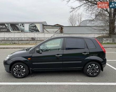 Черный Форд Фиеста, объемом двигателя 1.4 л и пробегом 145 тыс. км за 4350 $, фото 2 на Automoto.ua