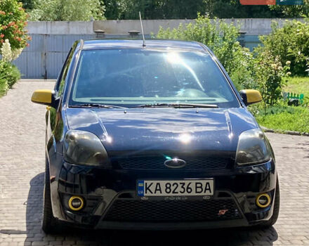 Черный Форд Фиеста, объемом двигателя 2 л и пробегом 138 тыс. км за 5500 $, фото 4 на Automoto.ua