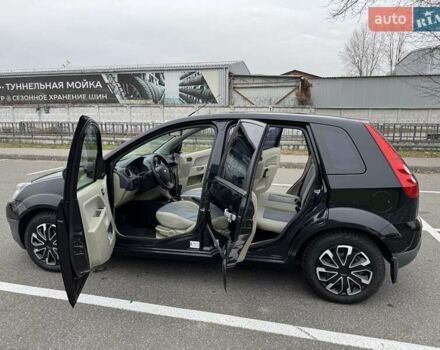 Черный Форд Фиеста, объемом двигателя 1.4 л и пробегом 145 тыс. км за 4350 $, фото 29 на Automoto.ua