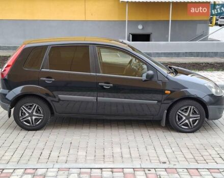 Черный Форд Фиеста, объемом двигателя 1.39 л и пробегом 220 тыс. км за 3800 $, фото 3 на Automoto.ua