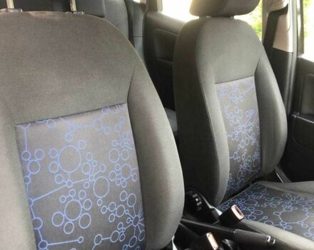 Черный Форд Фиеста, объемом двигателя 1.4 л и пробегом 234 тыс. км за 4400 $, фото 12 на Automoto.ua