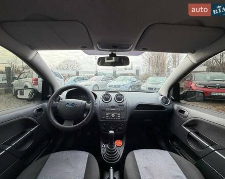 Черный Форд Фиеста, объемом двигателя 1.2 л и пробегом 165 тыс. км за 2900 $, фото 22 на Automoto.ua