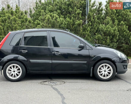 Черный Форд Фиеста, объемом двигателя 1.3 л и пробегом 251 тыс. км за 3500 $, фото 23 на Automoto.ua