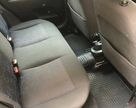 Черный Форд Фиеста, объемом двигателя 1.39 л и пробегом 234 тыс. км за 4400 $, фото 11 на Automoto.ua