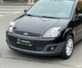 Черный Форд Фиеста, объемом двигателя 1.3 л и пробегом 251 тыс. км за 3500 $, фото 5 на Automoto.ua