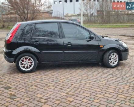 Черный Форд Фиеста, объемом двигателя 1.4 л и пробегом 233 тыс. км за 4650 $, фото 6 на Automoto.ua