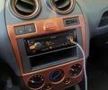 Черный Форд Фиеста, объемом двигателя 1.3 л и пробегом 200 тыс. км за 3300 $, фото 8 на Automoto.ua