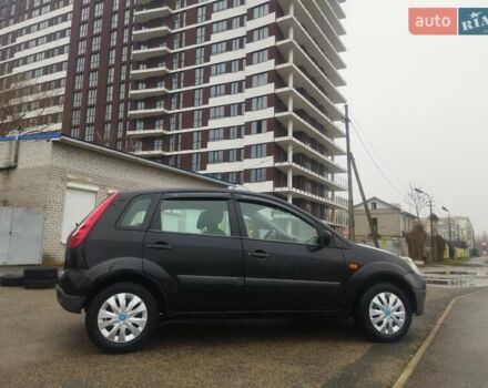 Черный Форд Фиеста, объемом двигателя 1.39 л и пробегом 247 тыс. км за 3000 $, фото 6 на Automoto.ua