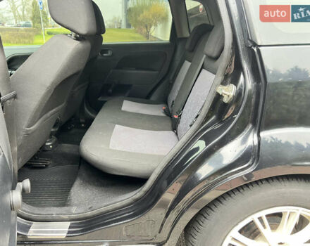 Черный Форд Фиеста, объемом двигателя 1.3 л и пробегом 251 тыс. км за 3500 $, фото 40 на Automoto.ua