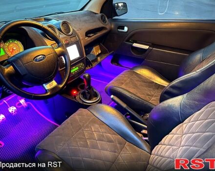 Чорний Форд Фієста, об'ємом двигуна 2 л та пробігом 188 тис. км за 5500 $, фото 8 на Automoto.ua