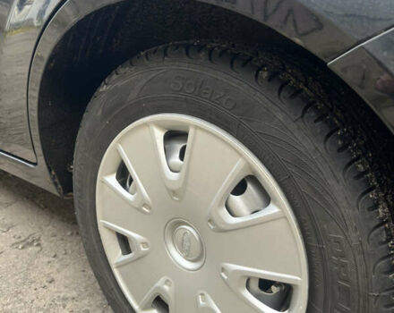 Черный Форд Фиеста, объемом двигателя 1.24 л и пробегом 159 тыс. км за 5500 $, фото 19 на Automoto.ua