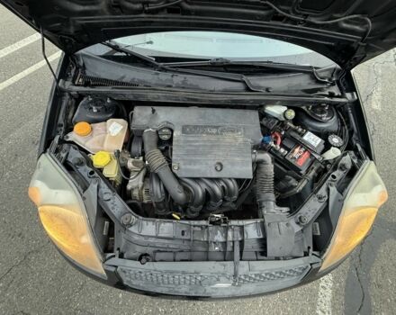 Черный Форд Фиеста, объемом двигателя 1.2 л и пробегом 116 тыс. км за 3800 $, фото 8 на Automoto.ua