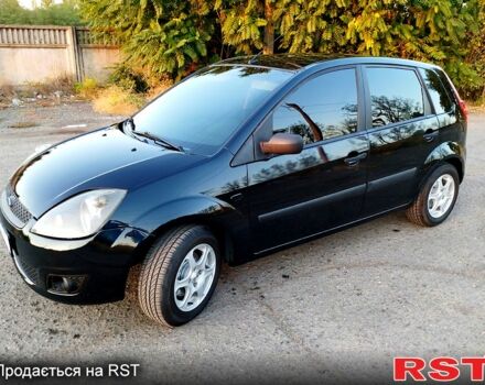 Чорний Форд Фієста, об'ємом двигуна 1.4 л та пробігом 0 тис. км за 4000 $, фото 2 на Automoto.ua