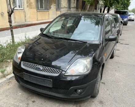 Черный Форд Фиеста, объемом двигателя 1.4 л и пробегом 95 тыс. км за 4000 $, фото 1 на Automoto.ua