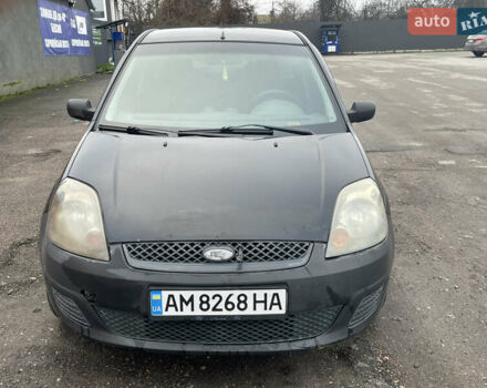 Черный Форд Фиеста, объемом двигателя 1.39 л и пробегом 337 тыс. км за 2600 $, фото 7 на Automoto.ua