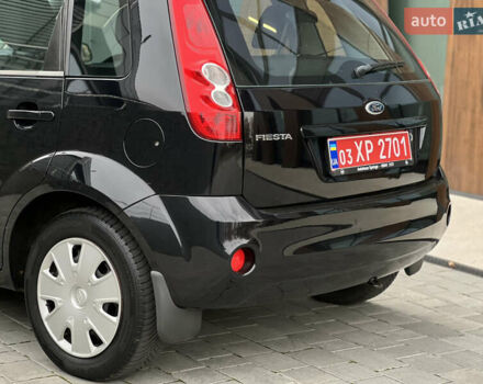 Черный Форд Фиеста, объемом двигателя 1.4 л и пробегом 184 тыс. км за 4750 $, фото 11 на Automoto.ua