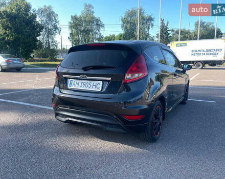 Черный Форд Фиеста, объемом двигателя 1.4 л и пробегом 148 тыс. км за 4399 $, фото 1 на Automoto.ua