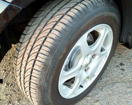 Чорний Форд Фієста, об'ємом двигуна 1.4 л та пробігом 0 тис. км за 4000 $, фото 6 на Automoto.ua