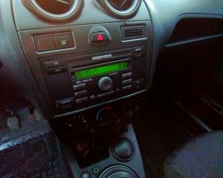 Чорний Форд Фієста, об'ємом двигуна 1.4 л та пробігом 0 тис. км за 4000 $, фото 7 на Automoto.ua