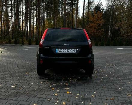 Черный Форд Фиеста, объемом двигателя 1.3 л и пробегом 265 тыс. км за 4500 $, фото 4 на Automoto.ua