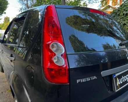 Черный Форд Фиеста, объемом двигателя 1.4 л и пробегом 137 тыс. км за 3440 $, фото 9 на Automoto.ua