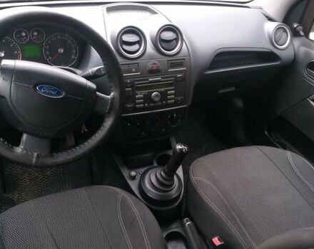Чорний Форд Фієста, об'ємом двигуна 1.4 л та пробігом 216 тис. км за 3700 $, фото 23 на Automoto.ua