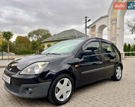 Чорний Форд Фієста, об'ємом двигуна 1.4 л та пробігом 215 тис. км за 3950 $, фото 8 на Automoto.ua