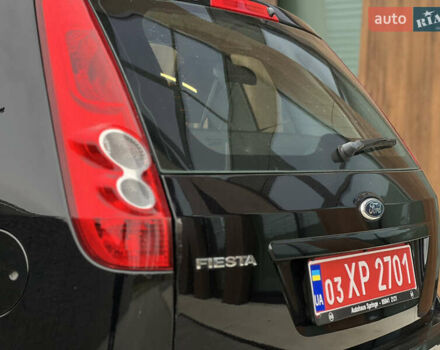 Черный Форд Фиеста, объемом двигателя 1.4 л и пробегом 184 тыс. км за 4750 $, фото 12 на Automoto.ua