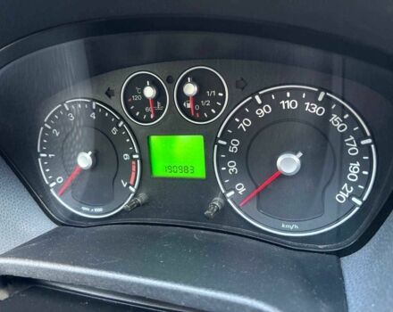 Черный Форд Фиеста, объемом двигателя 1.2 л и пробегом 193 тыс. км за 4873 $, фото 5 на Automoto.ua