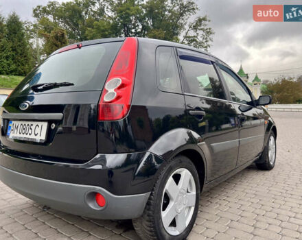 Чорний Форд Фієста, об'ємом двигуна 1.4 л та пробігом 215 тис. км за 3950 $, фото 4 на Automoto.ua