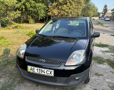 Черный Форд Фиеста, объемом двигателя 1.39 л и пробегом 117 тыс. км за 4500 $, фото 1 на Automoto.ua
