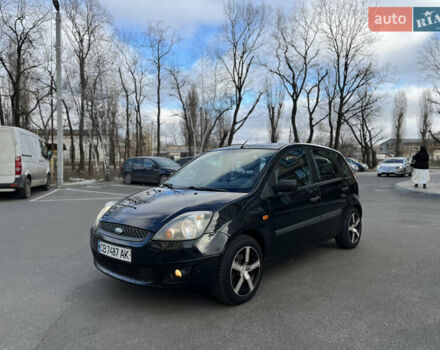 Черный Форд Фиеста, объемом двигателя 1.4 л и пробегом 210 тыс. км за 4200 $, фото 7 на Automoto.ua