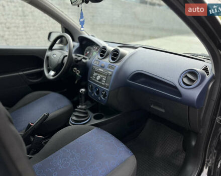 Черный Форд Фиеста, объемом двигателя 1.4 л и пробегом 184 тыс. км за 4750 $, фото 50 на Automoto.ua