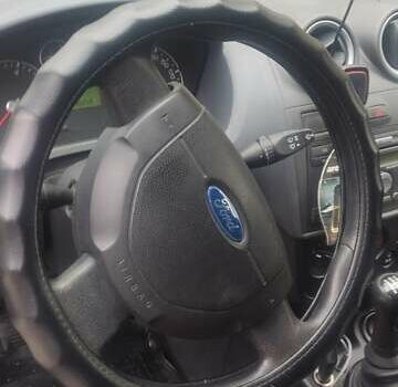 Форд Фиеста 2008 в Кременчуге на Automoto.ua Черный Форд Фиеста, объемом двигателя 1.39 л и пробегом 196 тыс. км за 4500 $, фото 7 на Automoto.ua