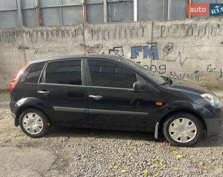 Черный Форд Фиеста, объемом двигателя 1.24 л и пробегом 159 тыс. км за 5500 $, фото 2 на Automoto.ua