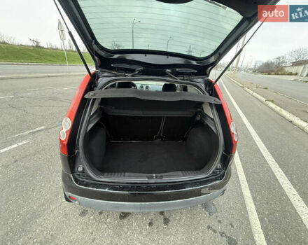 Черный Форд Фиеста, объемом двигателя 1.25 л и пробегом 116 тыс. км за 3800 $, фото 8 на Automoto.ua