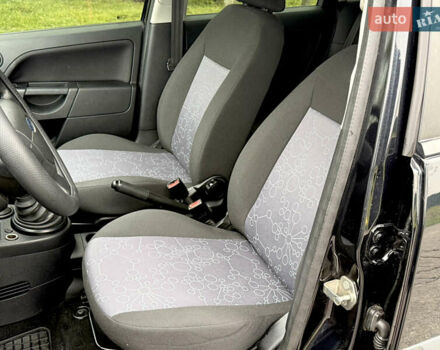 Черный Форд Фиеста, объемом двигателя 1.39 л и пробегом 112 тыс. км за 5899 $, фото 18 на Automoto.ua