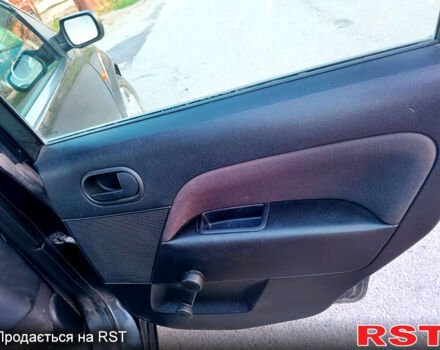 Черный Форд Фиеста, объемом двигателя 1.4 л и пробегом 0 тыс. км за 4750 $, фото 9 на Automoto.ua