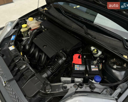 Черный Форд Фиеста, объемом двигателя 1.4 л и пробегом 184 тыс. км за 4750 $, фото 69 на Automoto.ua